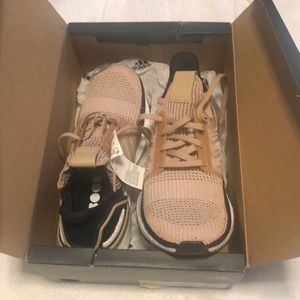 Adidas UltraBOOST 19